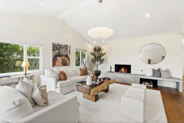 $3,875,000 | 6653 Avenida Manana, La Jolla, CA 92037