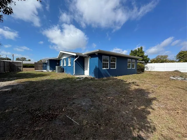 $389,000 | 3631 Meyer Place, Sarasota, FL 34239