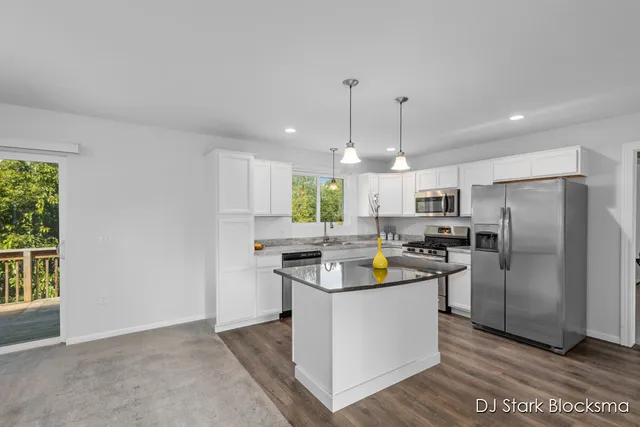 $351,000 | 523 Hill Valley Lane, Sparta, MI 49345