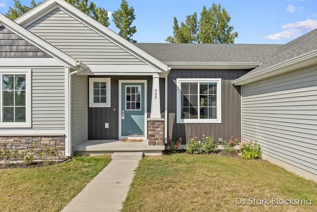 $351,000 | 523 Hill Valley Lane, Sparta, MI 49345