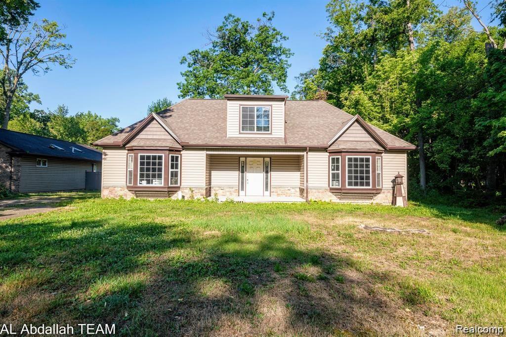 19316 Meridian Road Grosse Ile, MI 48138 - Photo 1 of 44 Gallery Image 1