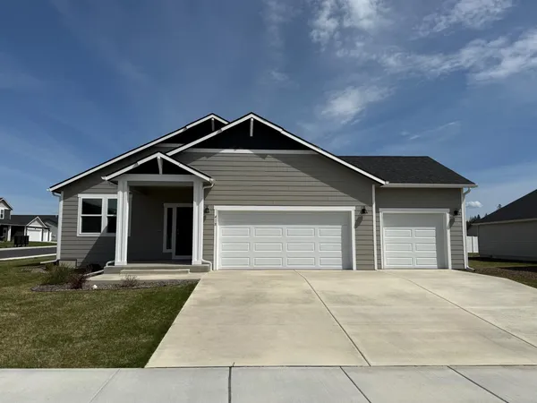 $469,900 | 418 Arcadia Avenue, Deer Park, WA 99006