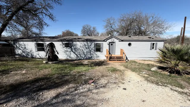 $1,500 | 23035 Opportunity Drive, Elmendorf, TX 78112