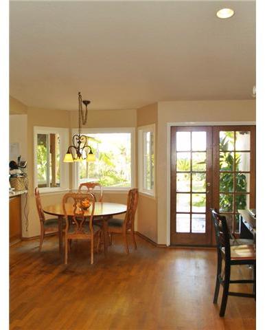 2095 Wandering Road Encinitas, CA 92024 - Photo 7 of 22 Kitchen Nook opens to Family Room