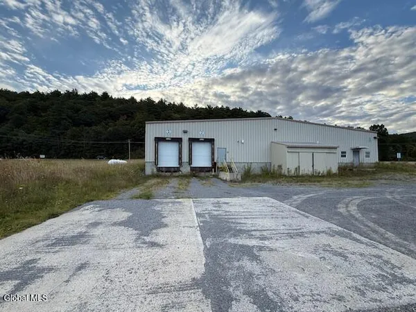 $599,999 | 879 Route Cambridge Ny 12816, Unit 22, Eagle Bridge, NY 12057