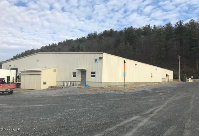 $599,999 | 879 Route Cambridge Ny 12816, Unit 22, Eagle Bridge, NY 12057