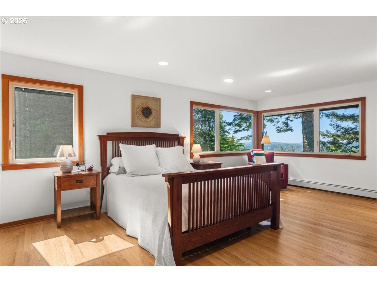 1530 Southwest Mitchell Lane Portland, OR 97239 - Photo 15 of 39 Gallery Image 15