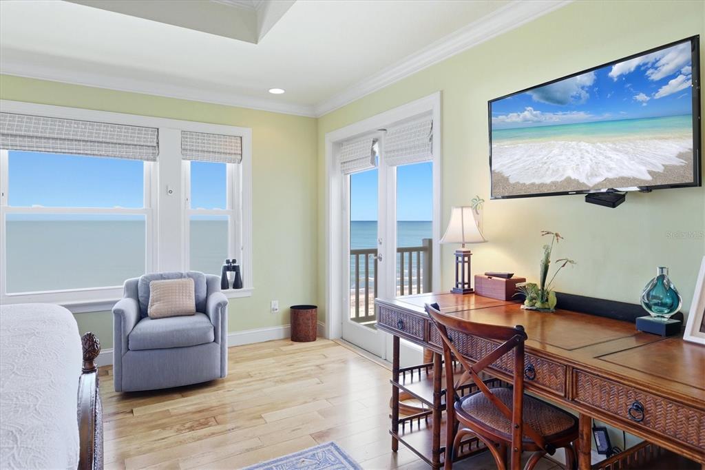 131 South Gulf Boulevard Boca Grande, FL 33921 - Photo 25 of 59 a living room with furniture and wooden floor