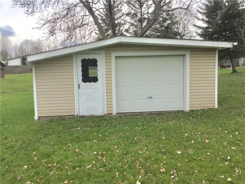 5886 Virginia Road Hermitage, PA 16148 - Photo 23 of 25 Utility garage located near the large pond