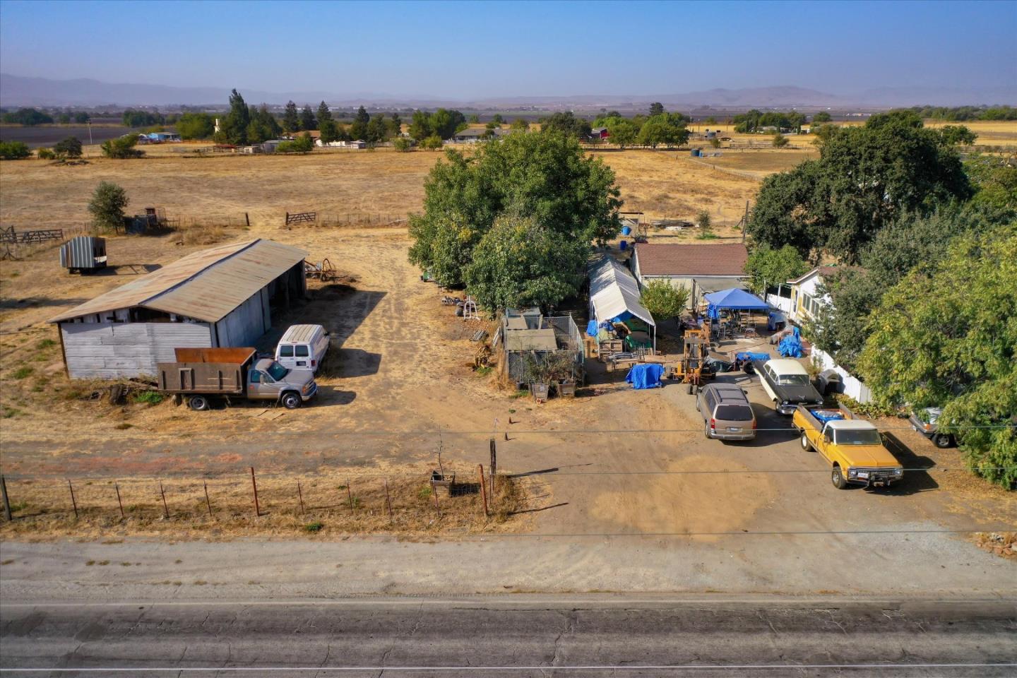 6520 Fairview Road Hollister, CA 95023 - Photo 3 of 39 a view of a city