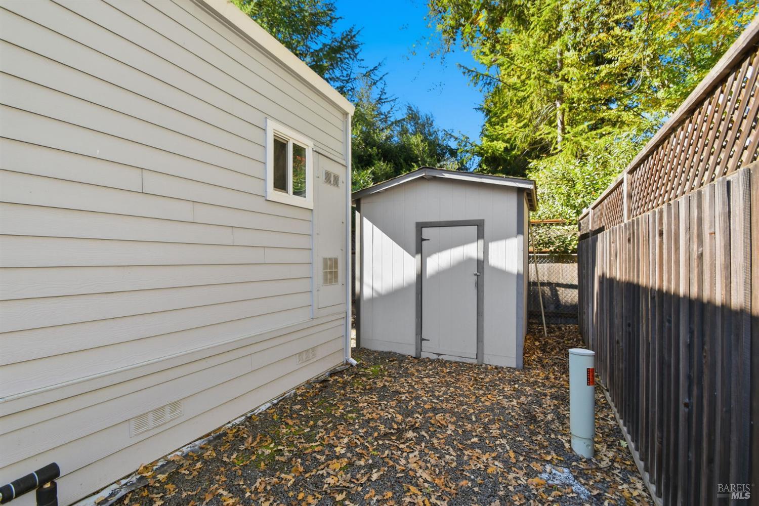 5501 Ranchito Way Santa Rosa, CA 95403 - Photo 19 of 20 a house with a outdoor space