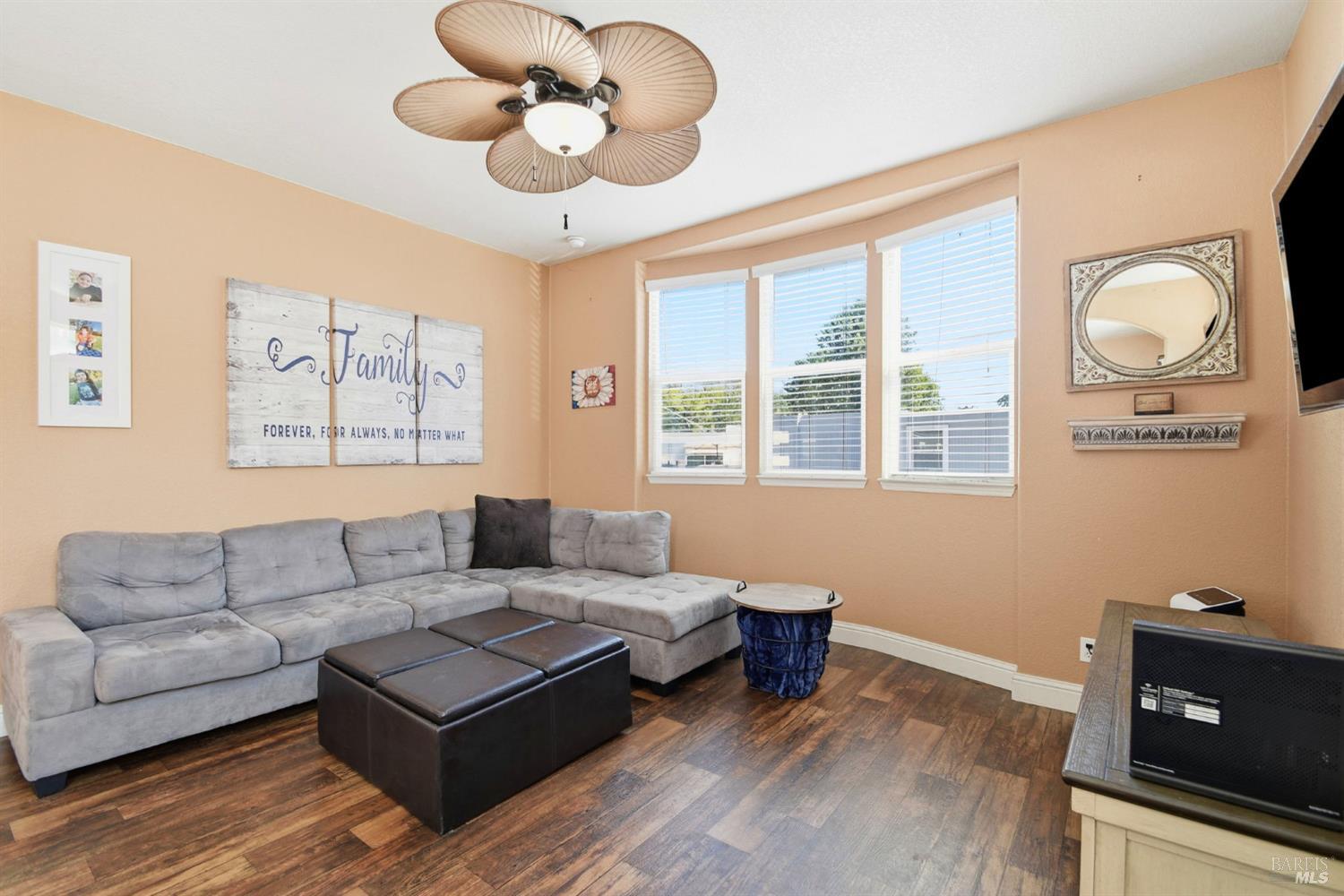 5501 Ranchito Way Santa Rosa, CA 95403 - Photo 5 of 20 a living room with furniture and wooden floor