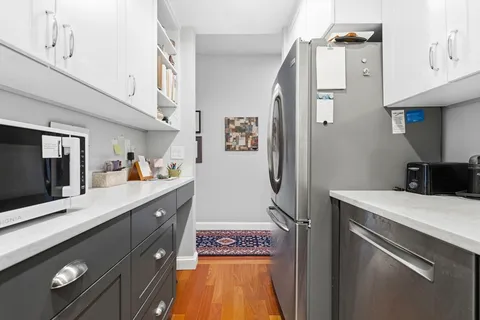 $839,000 | 2 Clarendon Street, Unit 301, Boston, MA 02116