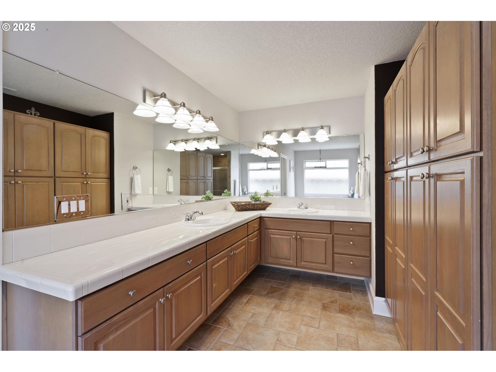 12805 Northwest Forest Spring Lane Portland, OR 97229 - Photo 16 of 26 Gallery Image 16