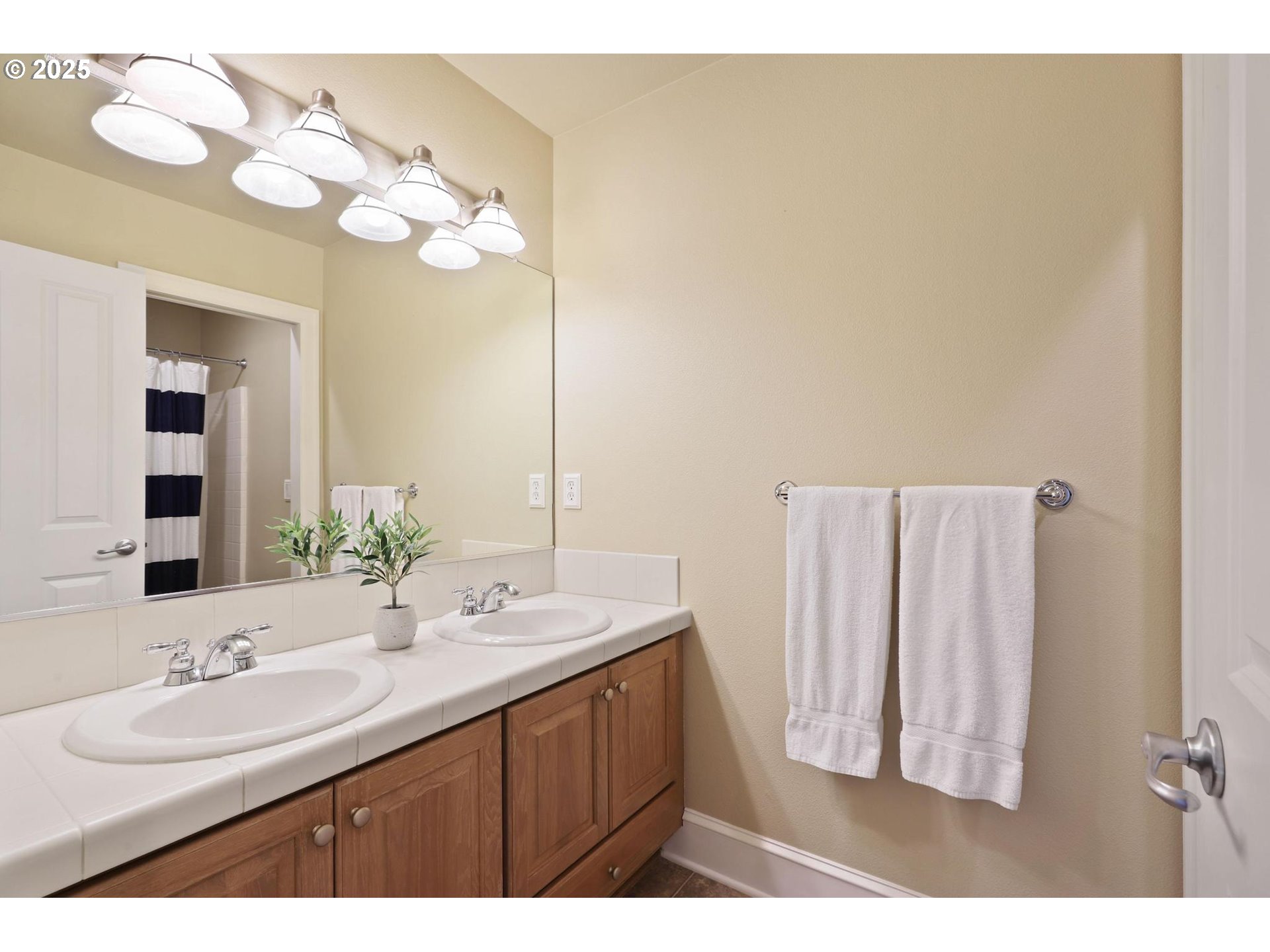 12805 Northwest Forest Spring Lane Portland, OR 97229 - Photo 20 of 26 Gallery Image 20
