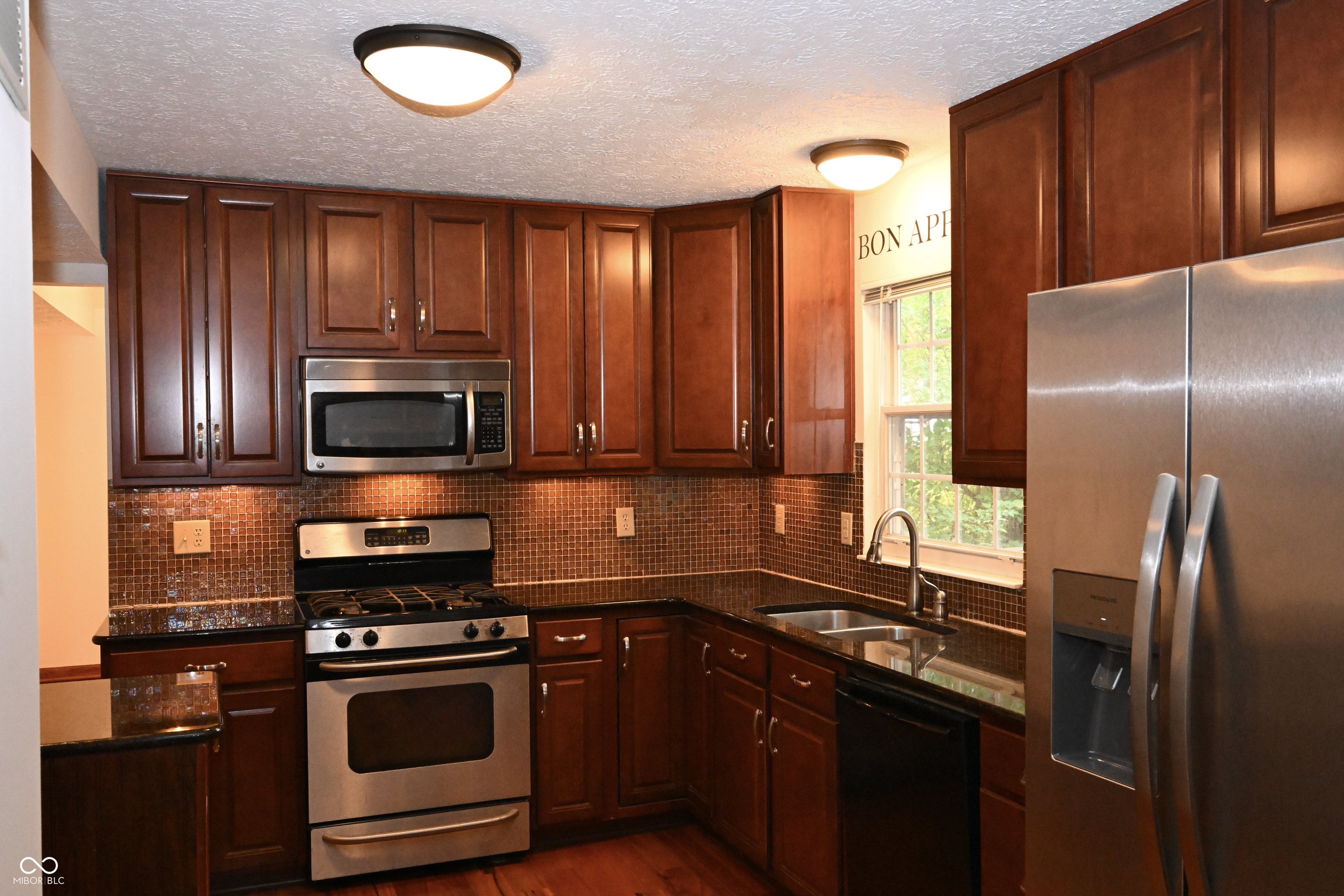 8013 Turkel Court Fishers, IN 46038 - Photo 3 of 25