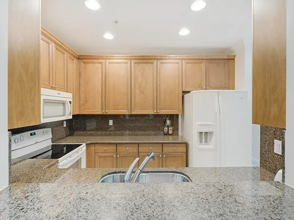 $2,995 | 1859 Via Boynton Beach, Boynton Beach, FL 33426