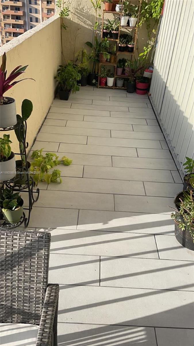 4675 West 18th Court, Unit 1011 Hialeah, FL 33012 - Photo 13 of 16 a view of entryway