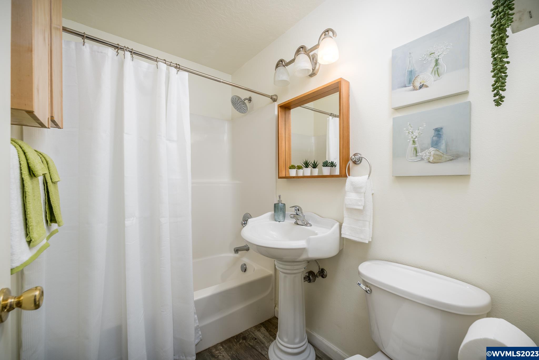 1639 Southwest 16th Avenue Albany, OR 97321 - Photo 16 of 30 Gallery Image 16