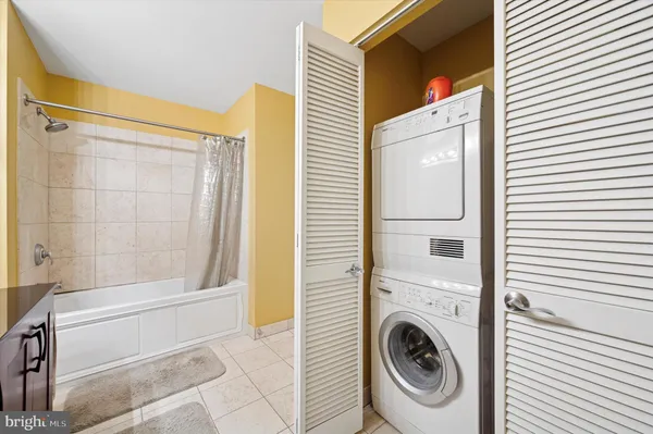 $274,850 | 901 North Penn Street, Unit P407, Philadelphia, PA 19123