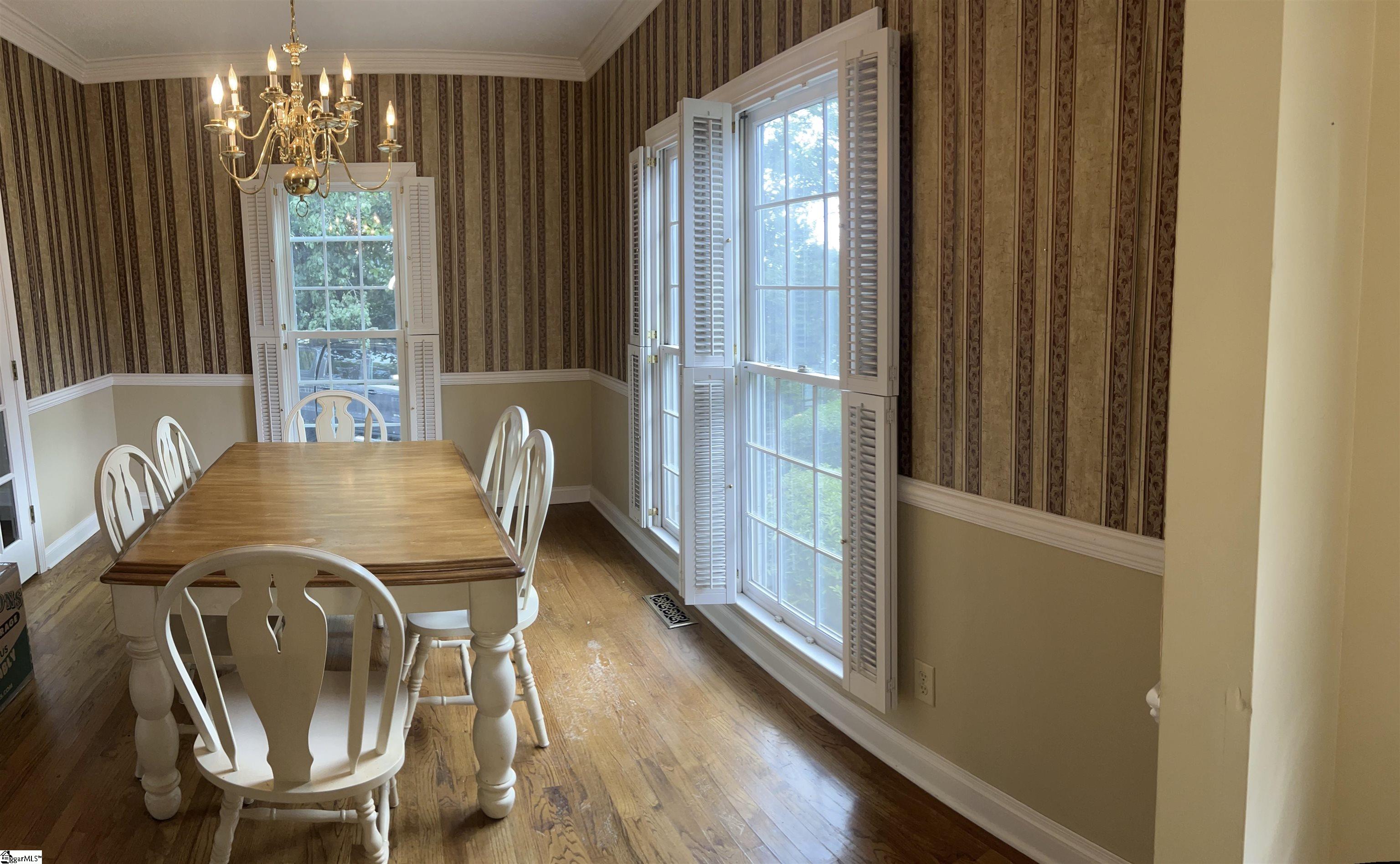 102 Ridge Road Greenville, SC 29607 - Photo 6 of 25 Plenty of natural lighting for your dinners with Family and Friends.