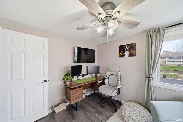 $189,900 | 1601 North 11th Street, Pekin, IL 61554