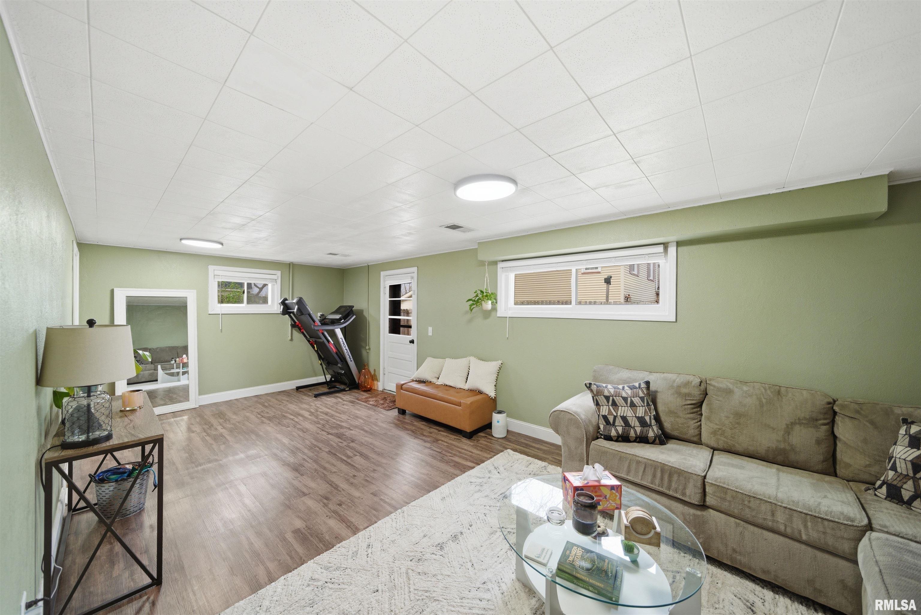 1601 North 11th Street Pekin, IL 61554 - Photo 25 of 36