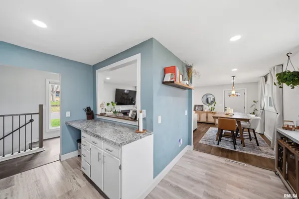 $189,900 | 1601 North 11th Street, Pekin, IL 61554