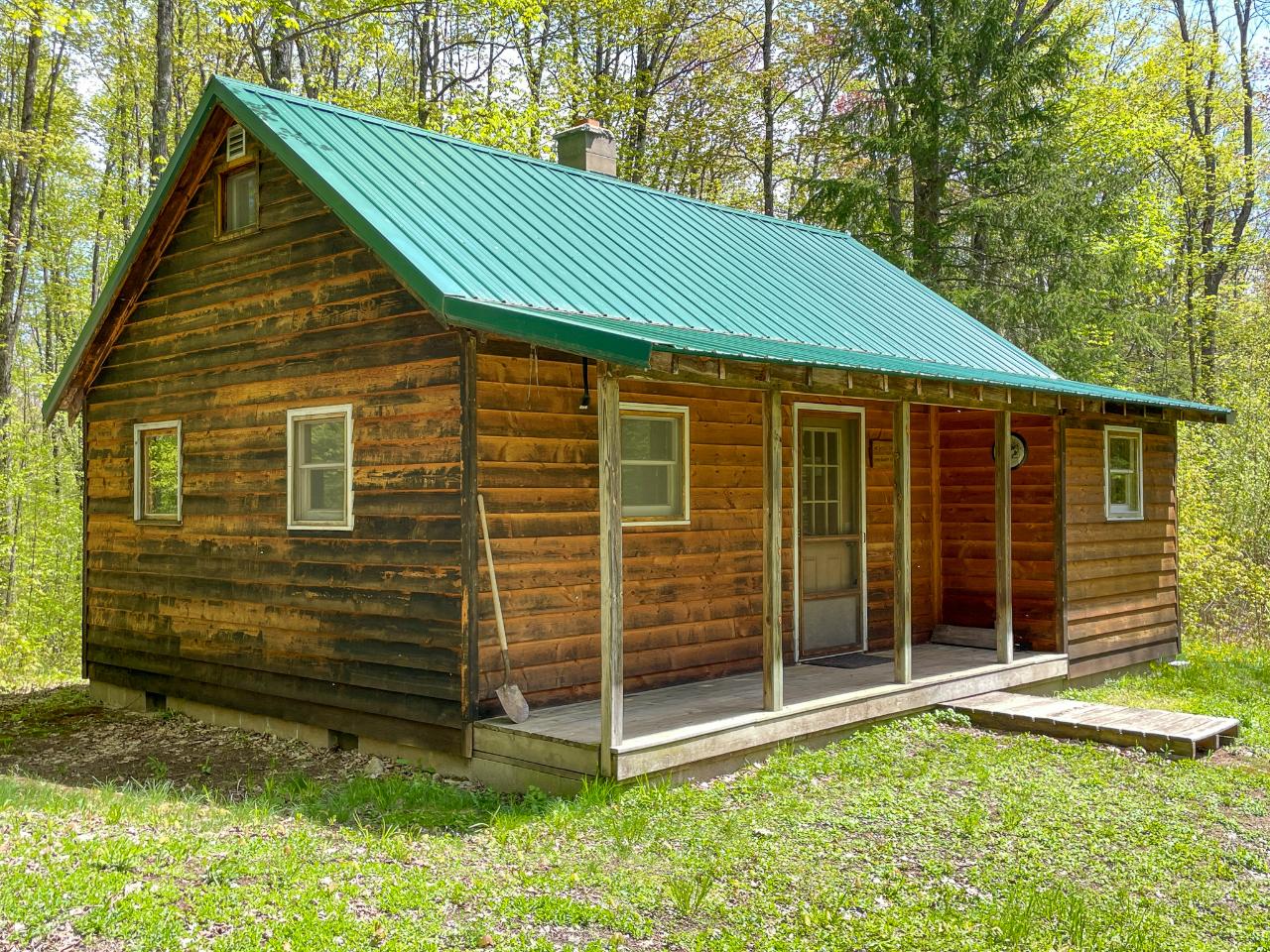 8752 North Kichak Road Hurley, WI 54534 - Photo 10 of 17 Gallery Image 10