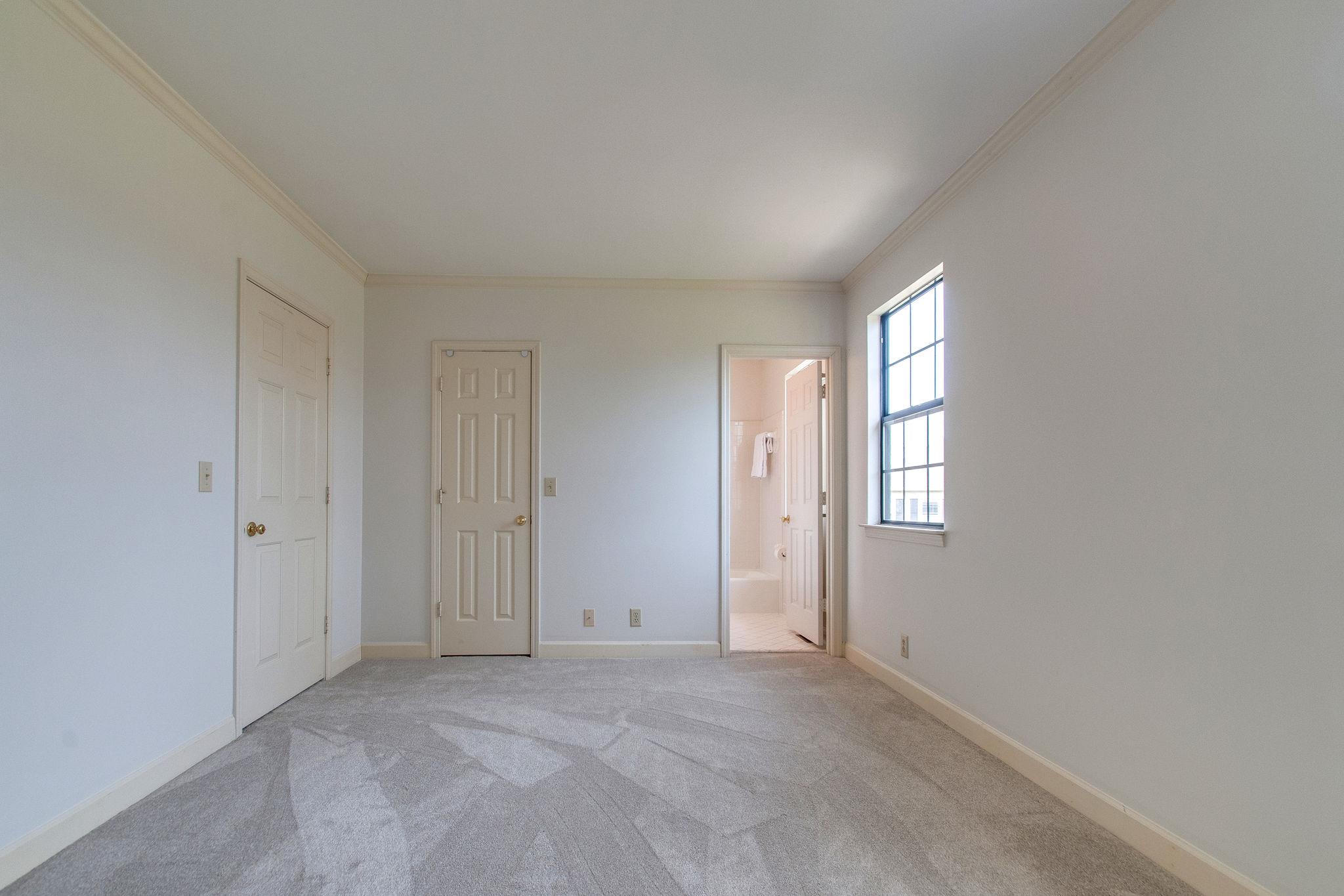 537 General George Patton Road Nashville, TN 37221 - Photo 20 of 29 an empty room with windows and closet