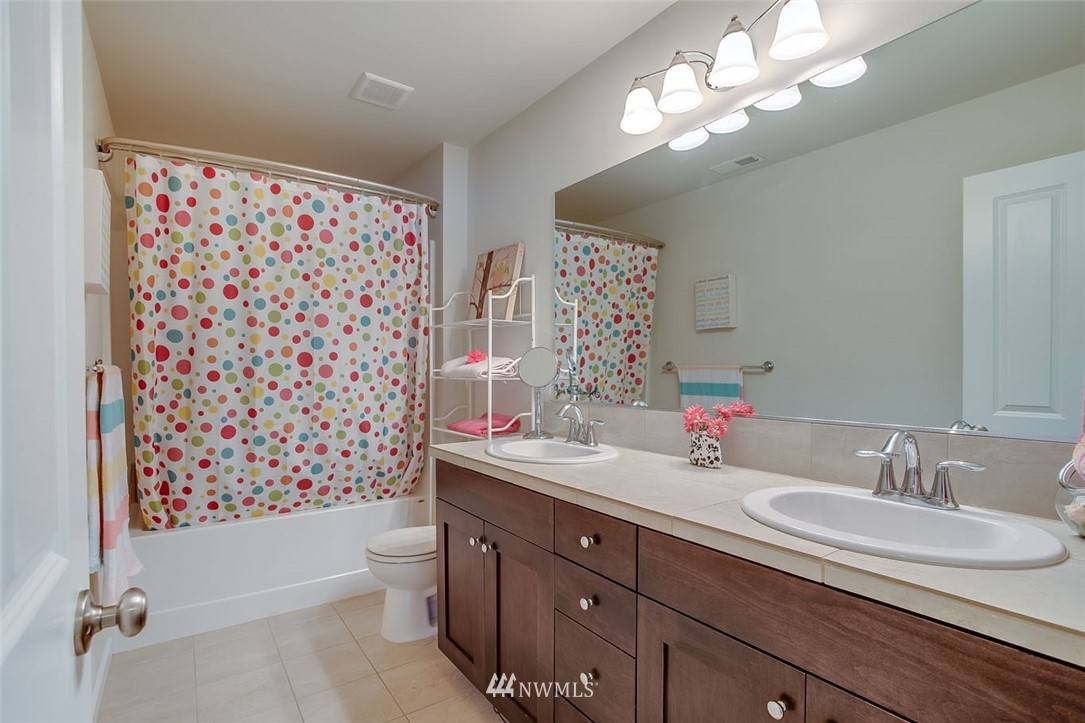 13755 173rd Place Southeast Renton, WA 98059 - Photo 20 of 25