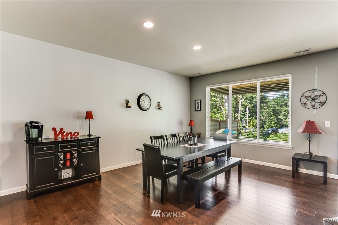 13755 173rd Place Southeast Renton, WA 98059 - Photo 6 of 25