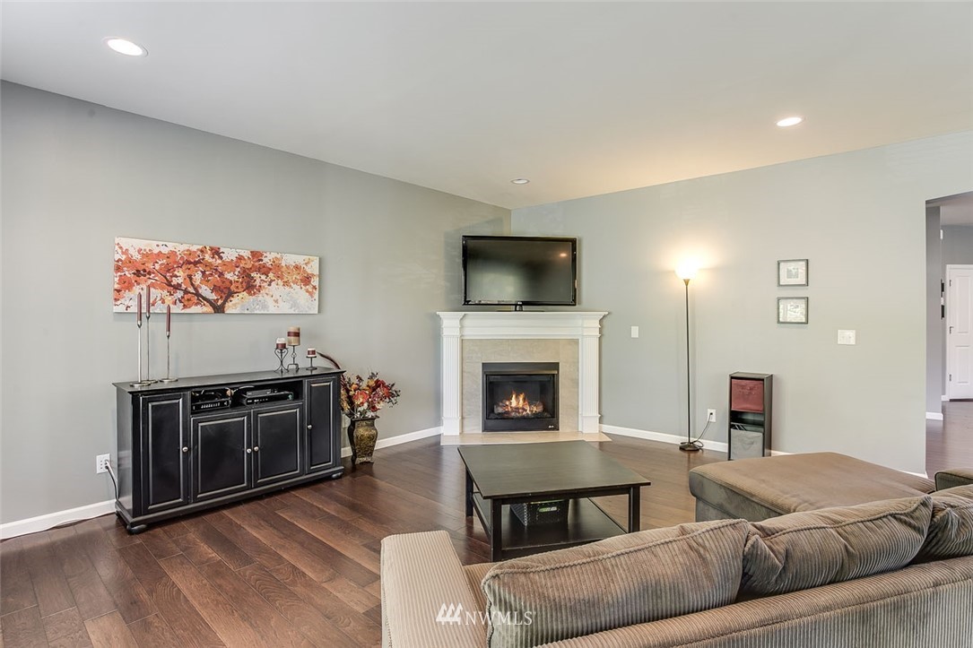13755 173rd Place Southeast Renton, WA 98059 - Photo 7 of 25