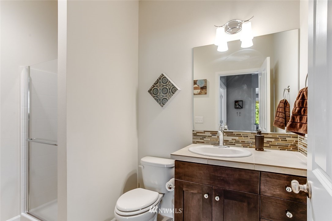 13755 173rd Place Southeast Renton, WA 98059 - Photo 10 of 25