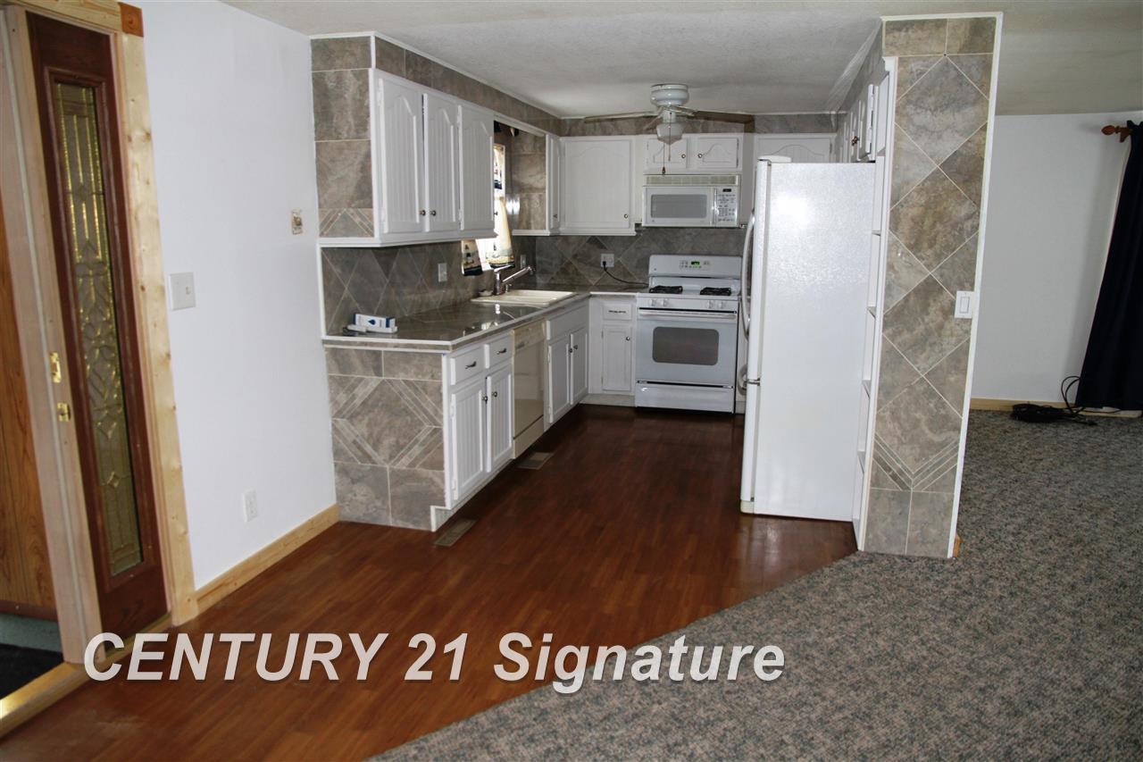 13177 Gary Road Chesaning, MI 48616 - Photo 7 of 31 Gallery Image 7