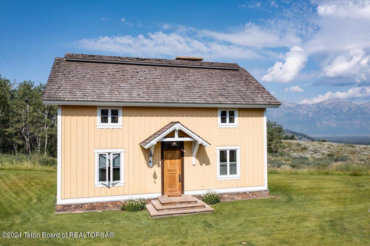 255 East Lucas Riva Ridge Road Jackson, WY 83001 - Photo 19 of 38 Wynken Guest Cottage