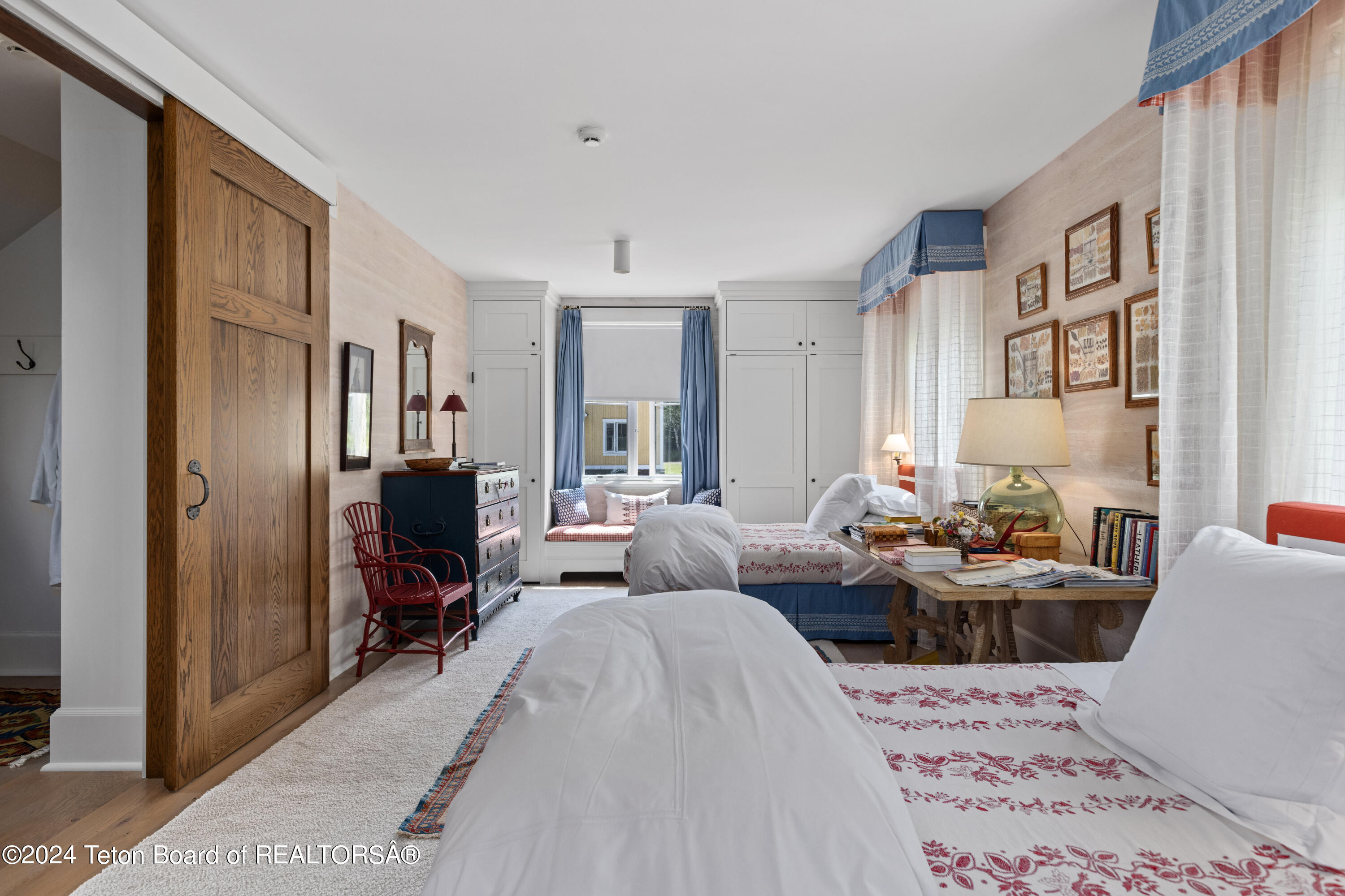 255 East Lucas Riva Ridge Road Jackson, WY 83001 - Photo 22 of 38 Wynken Guest Cottage Bedroom #1