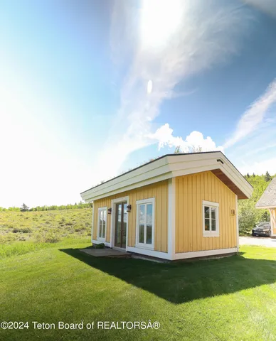 $40,000,000 | 255 East Lucas Riva Ridge Road, Jackson, WY 83001