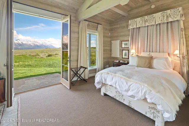 $40,000,000 | 255 East Lucas Riva Ridge Road, Jackson, WY 83001