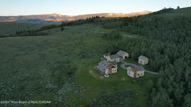$40,000,000 | 255 East Lucas Riva Ridge Road, Jackson, WY 83001