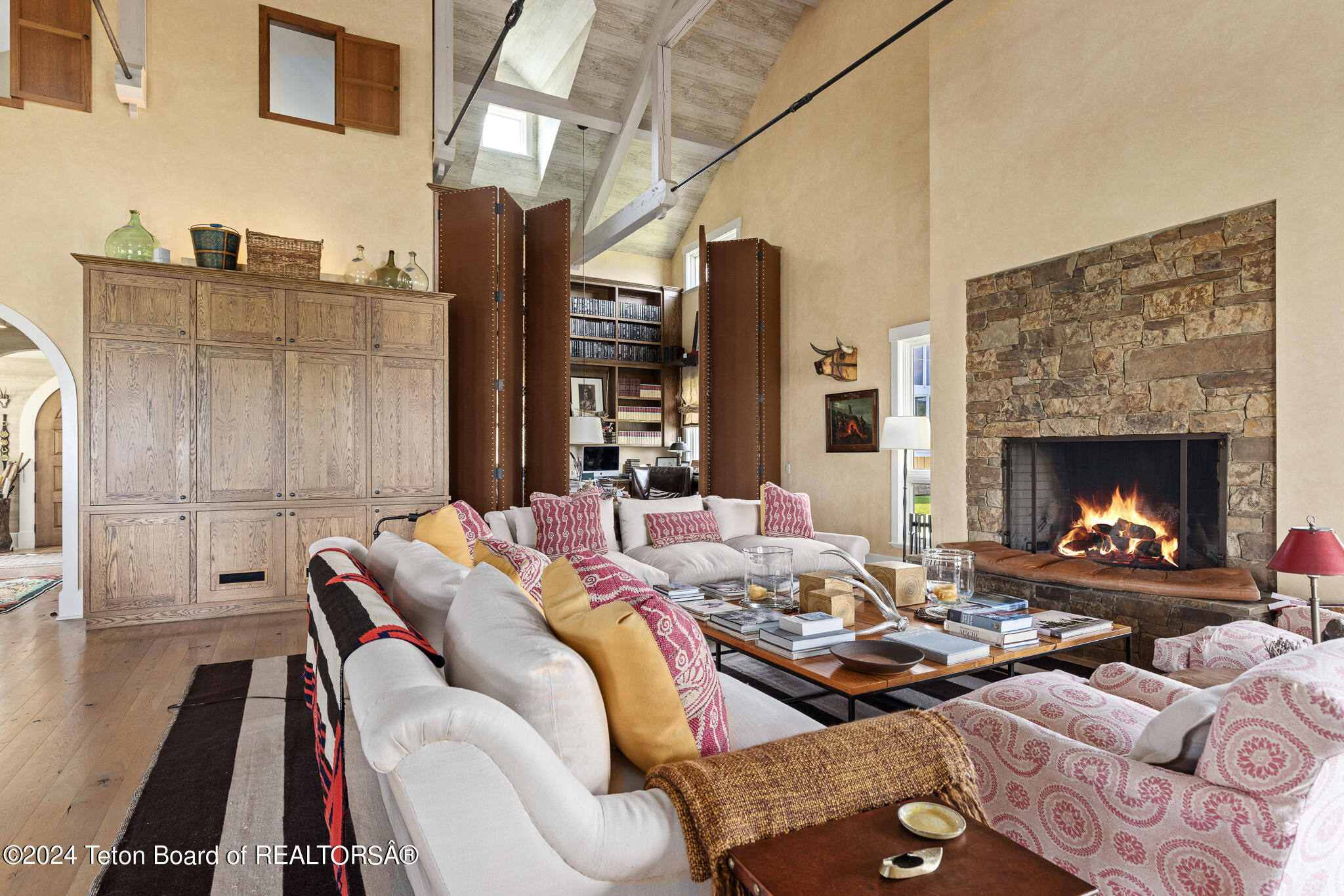 255 East Lucas Riva Ridge Road Jackson, WY 83001 - Photo 9 of 38 Main House Living Areaage Living Area