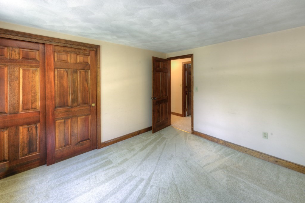 11 Browning Road Shrewsbury, MA 01545 - Photo 14 of 41 Gallery Image 14