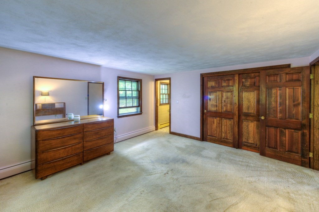 11 Browning Road Shrewsbury, MA 01545 - Photo 17 of 41 Gallery Image 17