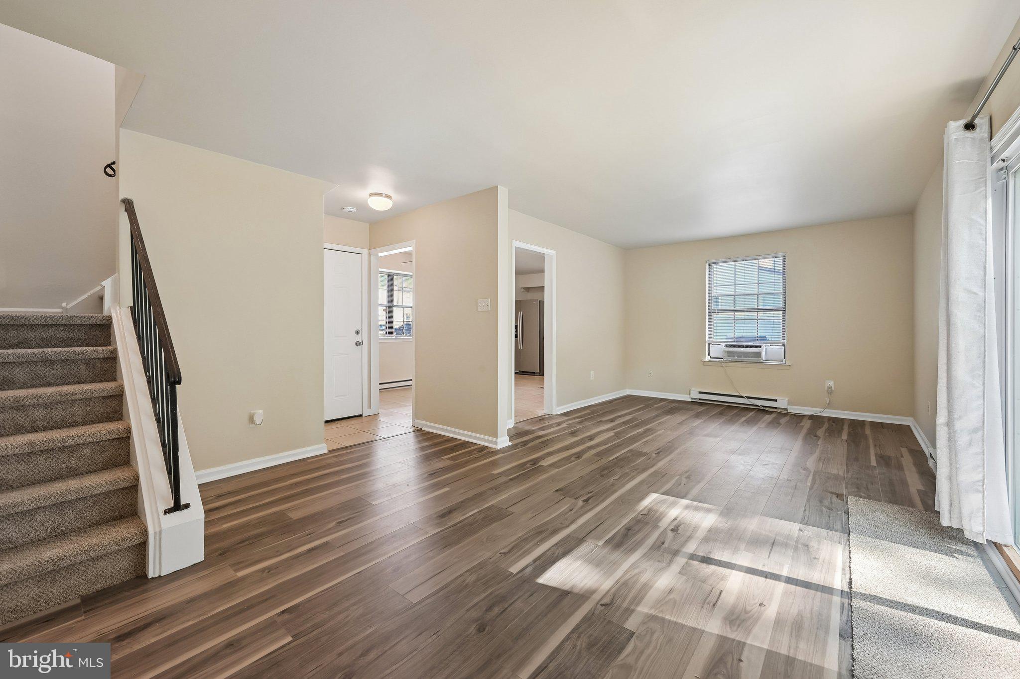 44 Hampshire Road Sicklerville, NJ 08081 - Photo 9 of 25 Gallery Image 9