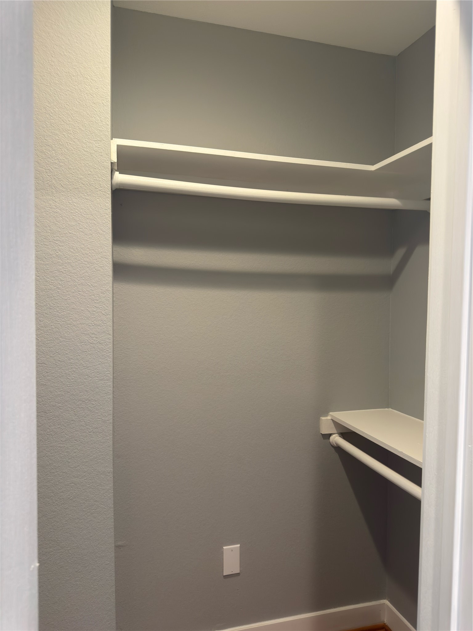 515 Caplin Street Houston, TX 77022 - Photo 8 of 14
