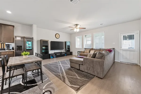 $2,950 | 3018 Gabriel Michael Court, Missouri City, TX 77459