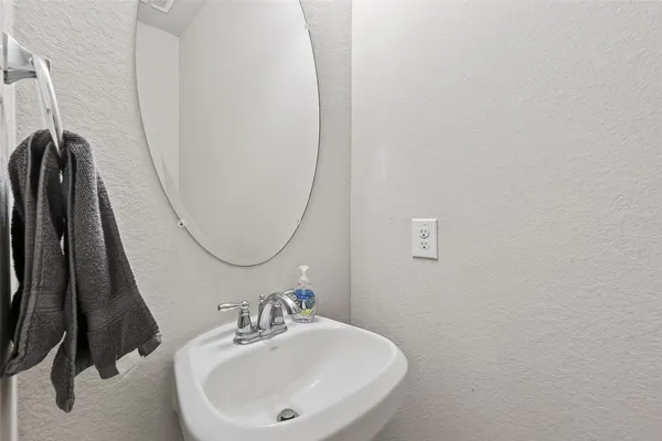 $2,950 | 3018 Gabriel Michael Court, Missouri City, TX 77459