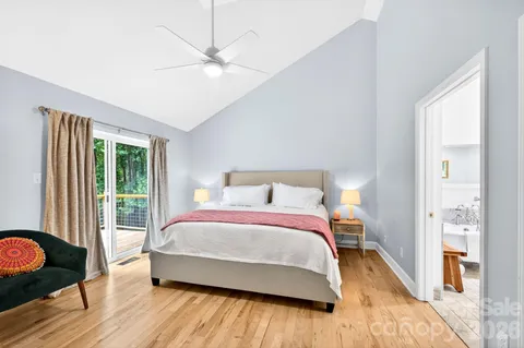 $1,100,000 | 153 SkyView Circle, Asheville, NC 28804