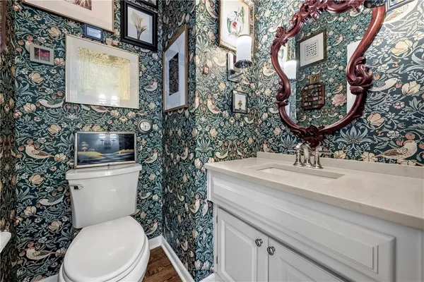 $695,000 | 6108 North Mattox Road, Kansas City, MO 64151