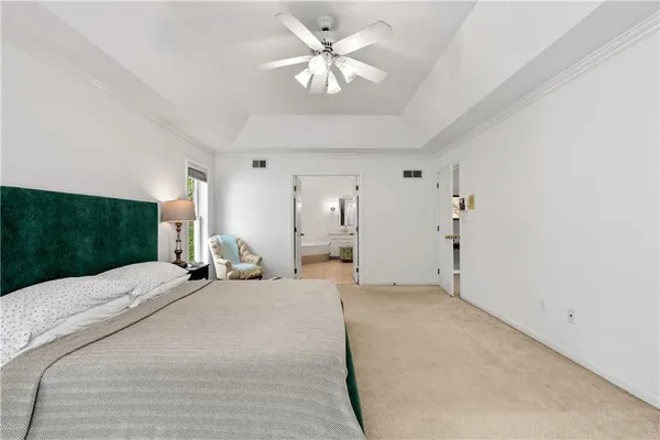 $695,000 | 6108 North Mattox Road, Kansas City, MO 64151